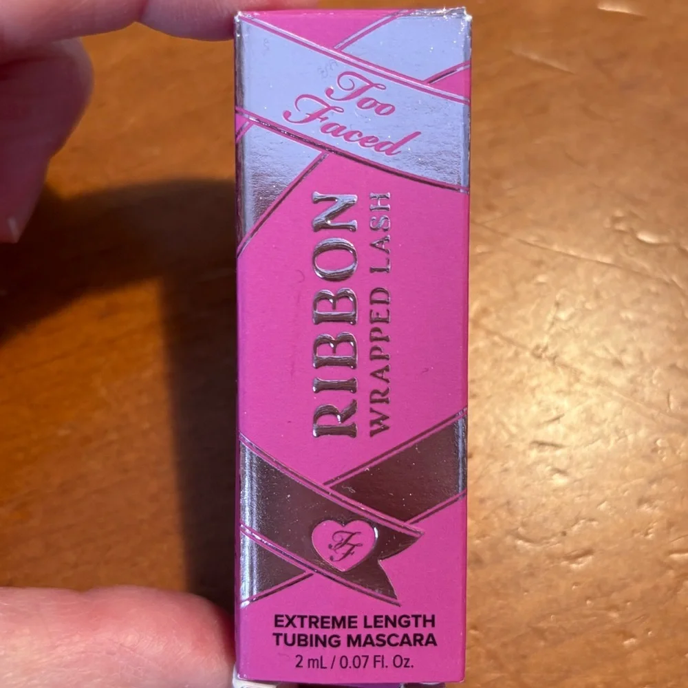 Too Faced Ribbon Wrapped Lash Extreme Length Tubing Mascara